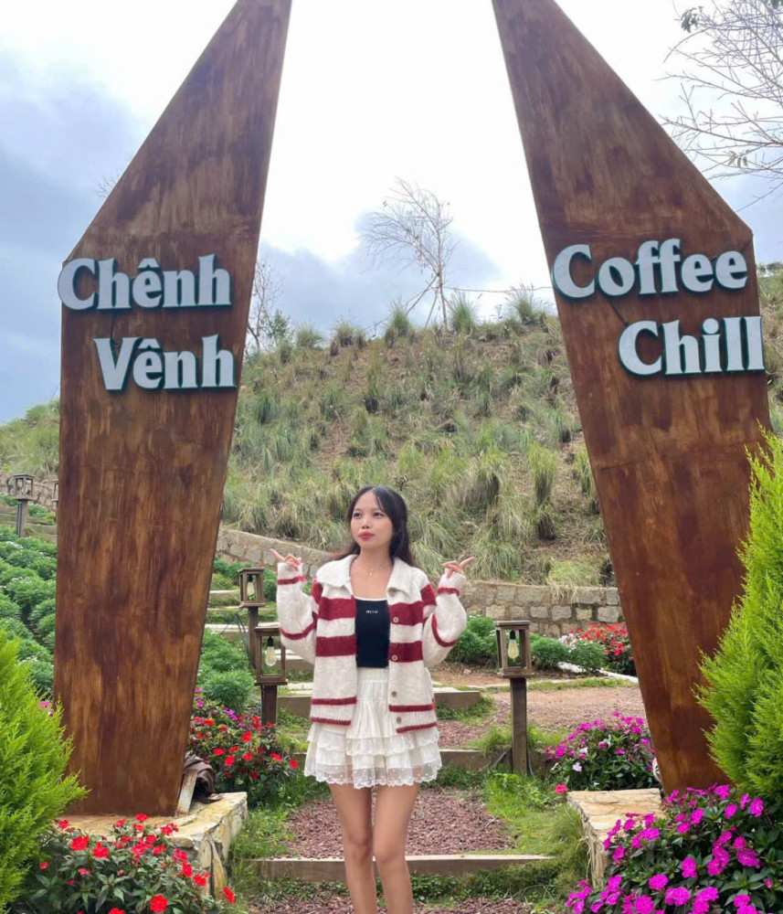 다낭 호이안미녀 라이더 & 훈남 가이드 – Playful Tours