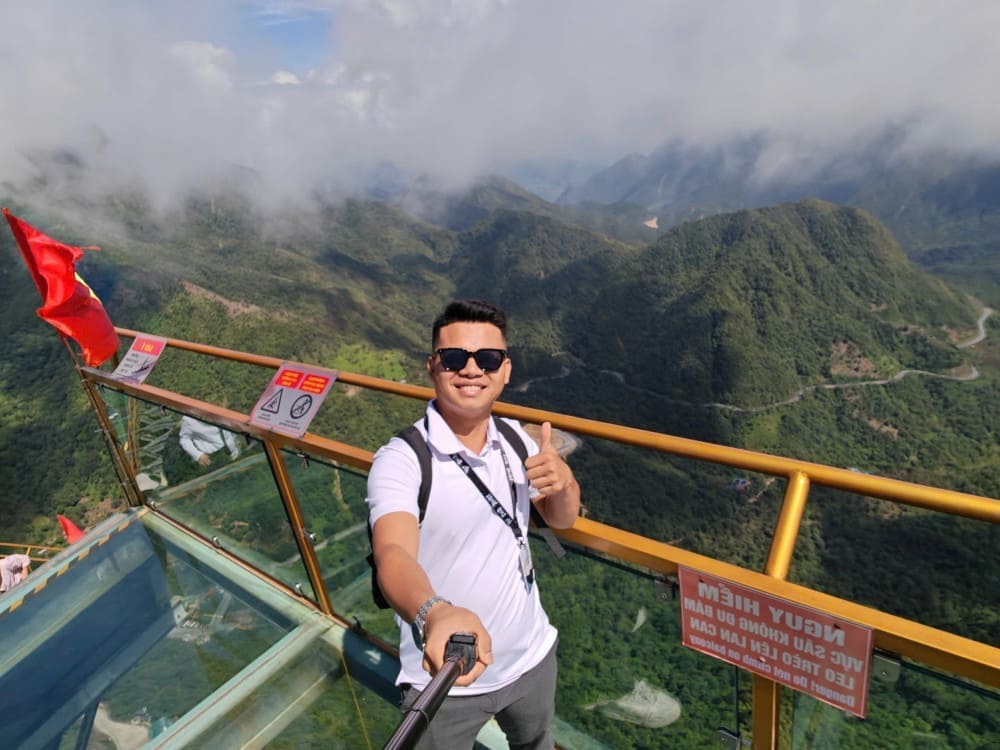 하노이 하롱베이 사파미녀 라이더 & 훈남 가이드 – Playful Tours