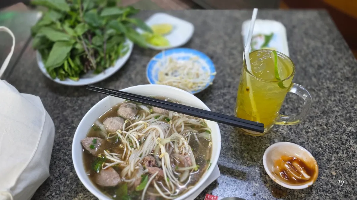 PHO QUYNH