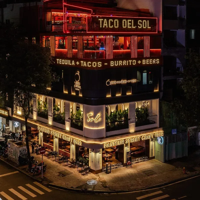 Sol Kitchen & Bar
