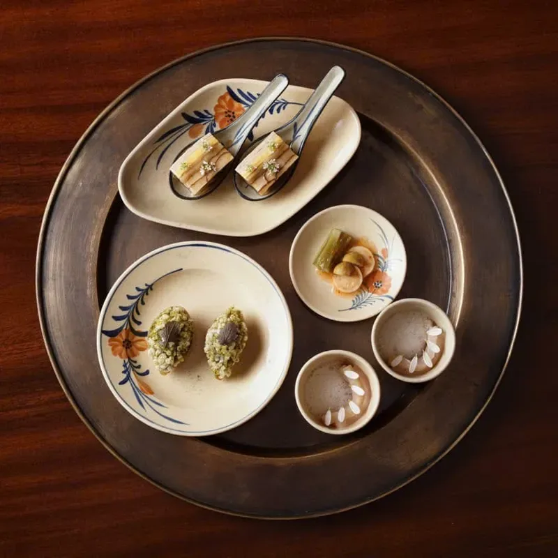 NÔM Dining