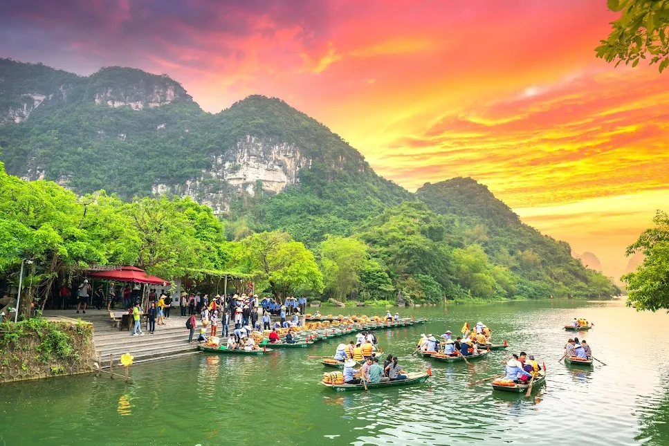 탐꼭 (Tam Coc)