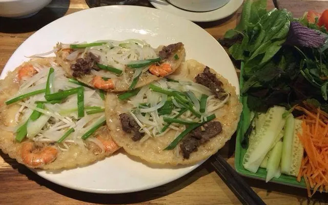 존 팬케이크 - 반세오 (Bánh Xèo Zòn / Zon Pancake)