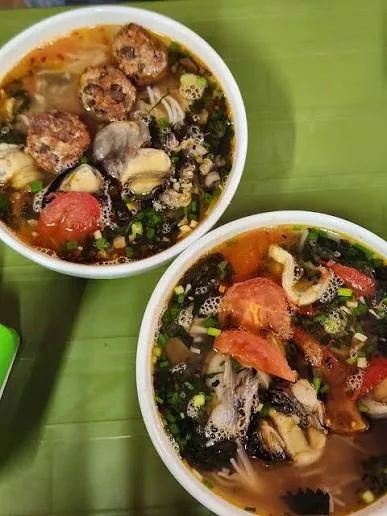 코 훼 우렁이 쌀국수 (Bún Ốc Cô Huệ)