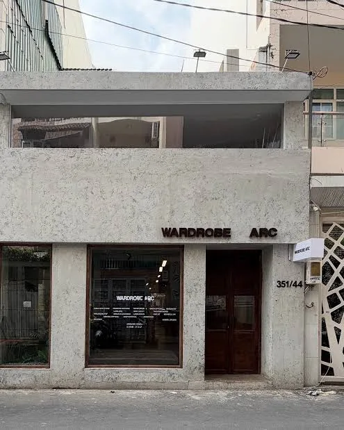 워드로브 아크 (WARDROBE ARC)