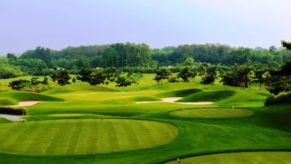 트윈 도브스 골프 클럽 (Twin Doves Golf Club)