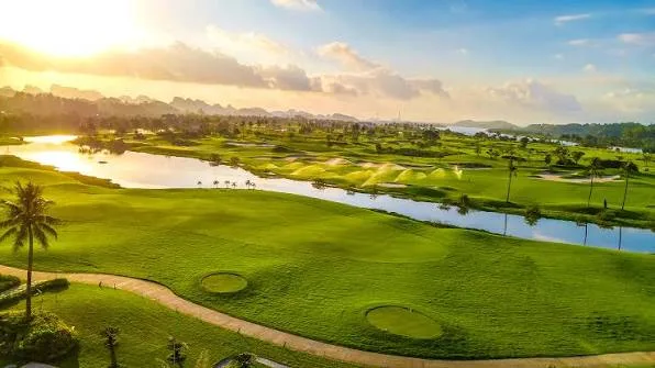 소노 펠리체 컨트리 클럽 하이퐁 (Sono Felice Country Club Hải Phòng)