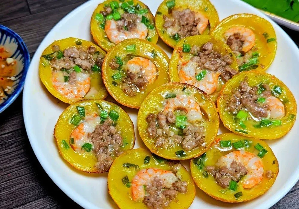 반콧 곡 부 쓰아 (Bánh Khọt Gốc Vú Sữa)