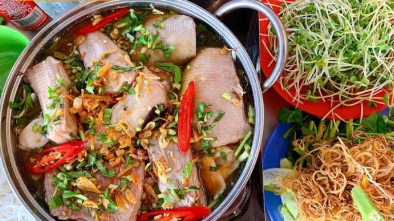 호앙민 가오리 전골 (Lẩu Cá Đuối Hoàng Minh)