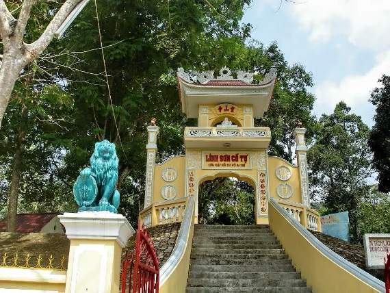 린선 고사 (Linh Sơn Cổ Tự)